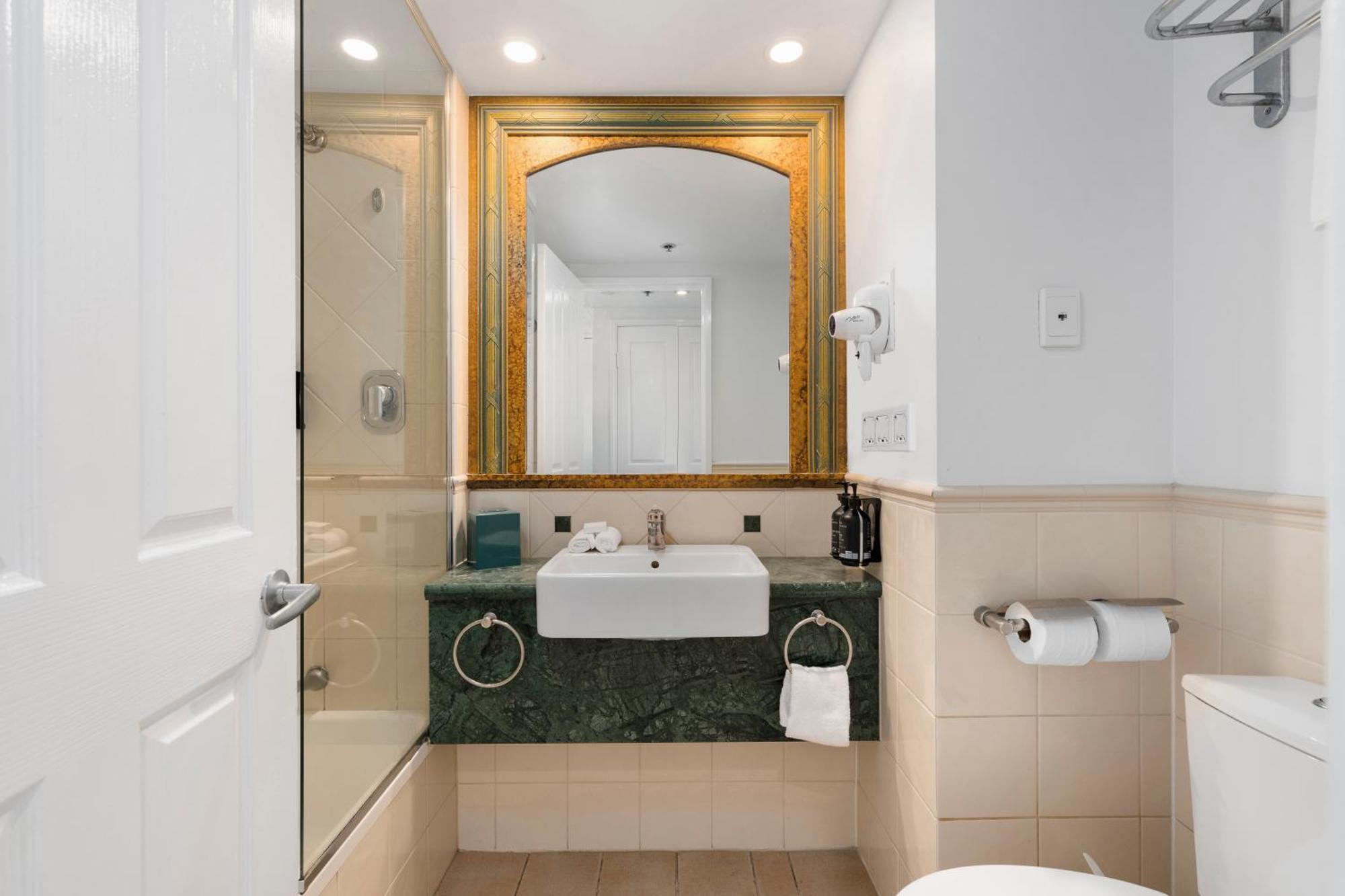Legends Apartments - Qstay غولد كوست المظهر الخارجي الصورة
