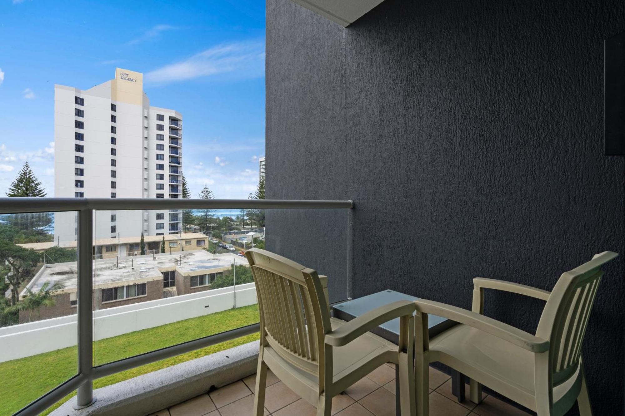 Legends Apartments - Qstay غولد كوست المظهر الخارجي الصورة